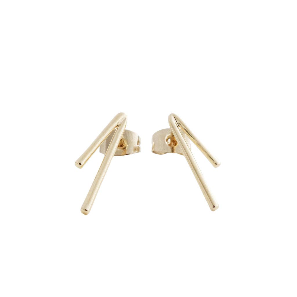 Lucy Bar Studs: Gold