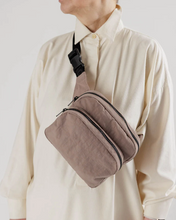 Load image into Gallery viewer, Baggu- Fanny Pack
