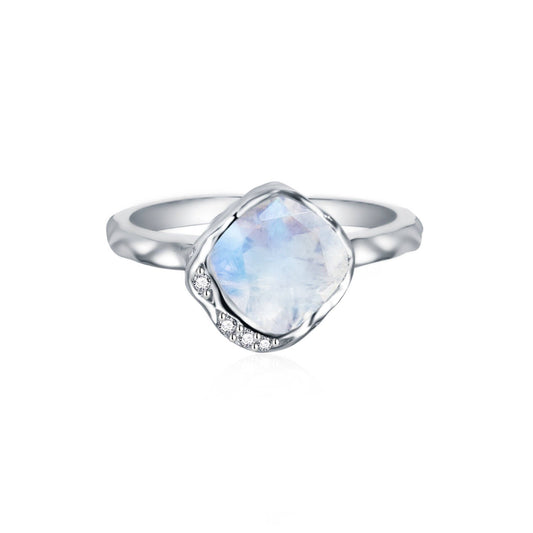 Luxe Freeform Moonstone Ring: Silver / 7