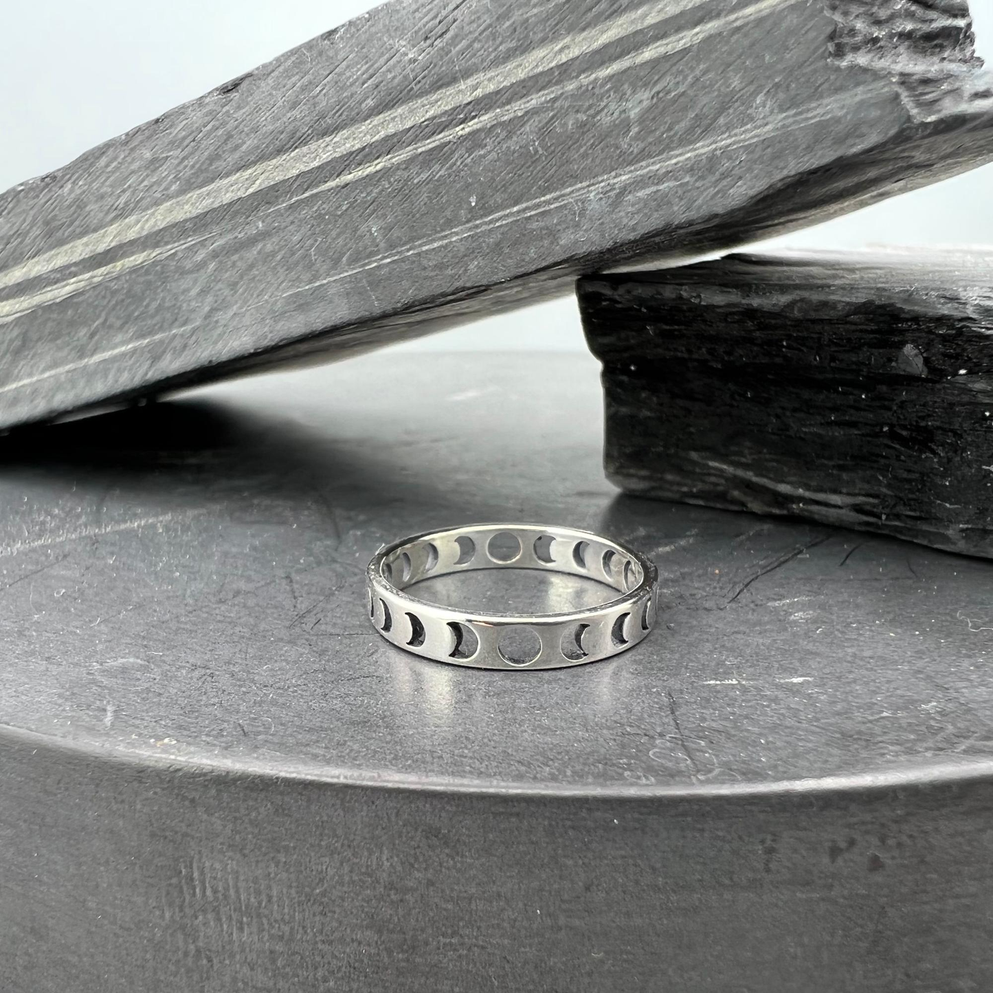 Moon Phase Ring: Sterling Silver