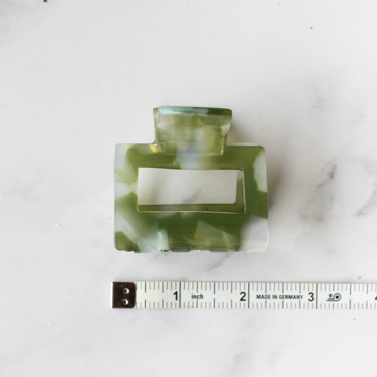 Eco Kylie Cellulose Acetate Hair Clip: Olive Pearl