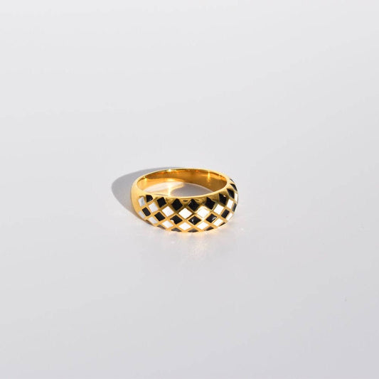 Windsor Black & White Checkered Ring: 7