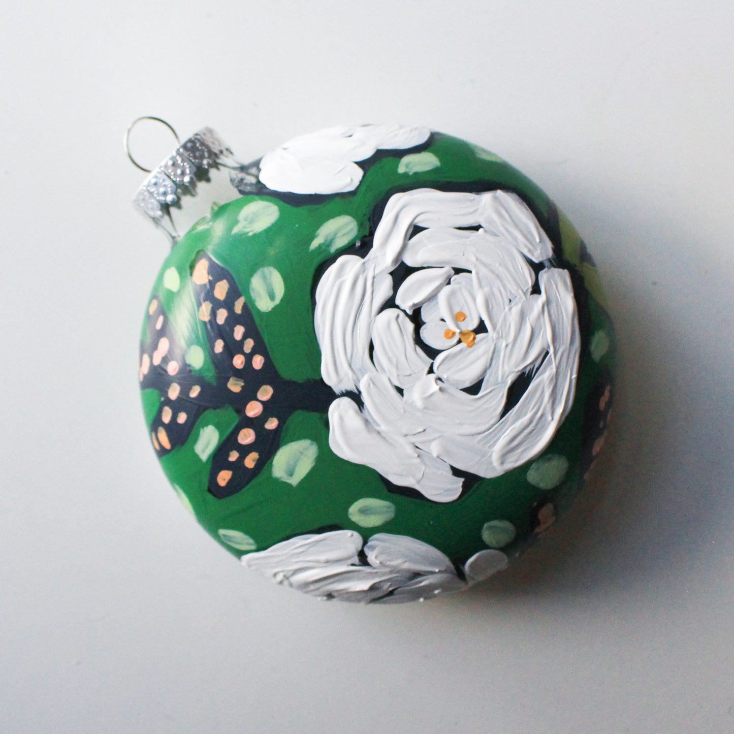 hand painted ornament - Amy Hartelust